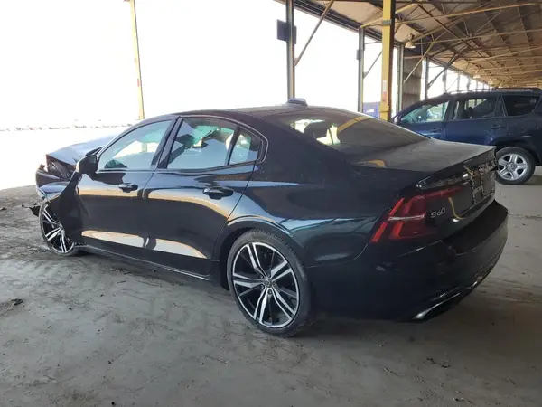 7JR102FM5KG012652 2019 VOLVO S60 - Image 2