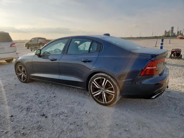 7JR102FM7KG006500 2019 VOLVO S60 - Image 2
