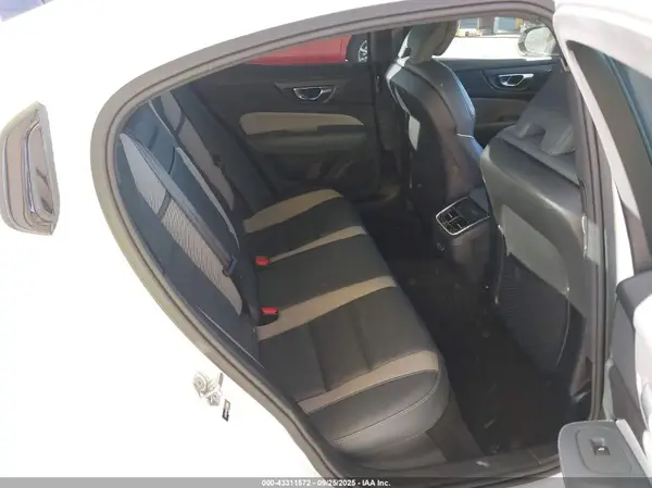 7JR102FM8LG073060 2020 VOLVO S60 - Image 8