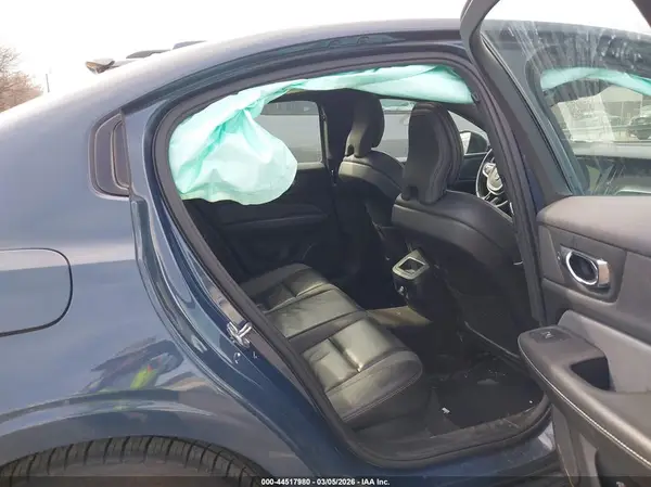 7JR102FM9KG006370 2019 VOLVO S60 - Image 8
