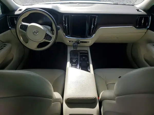 7JR102FZ1MG112665 2021 VOLVO S60 - Image 8