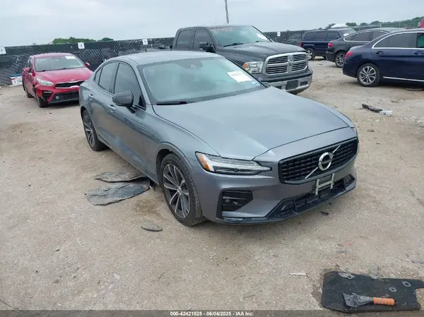 7JR102FZ4MG108934 2021 VOLVO S60 - Image 1