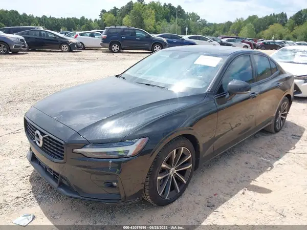 7JR102FZ6MG123774 2021 VOLVO S60 - Image 2