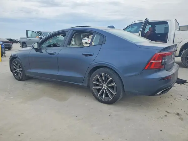 7JR102FZXMG112163 2021 VOLVO S60 - Image 2