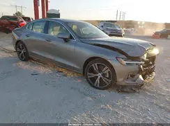 7JR102TL6MG123998 2021 VOLVO S60