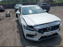 7JR102TL8MG113070 2021 VOLVO S60