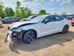 7JR102TM1MG108558 2021 VOLVO S60
