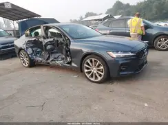 7JR102TZ1MG112413 2021 VOLVO S60
