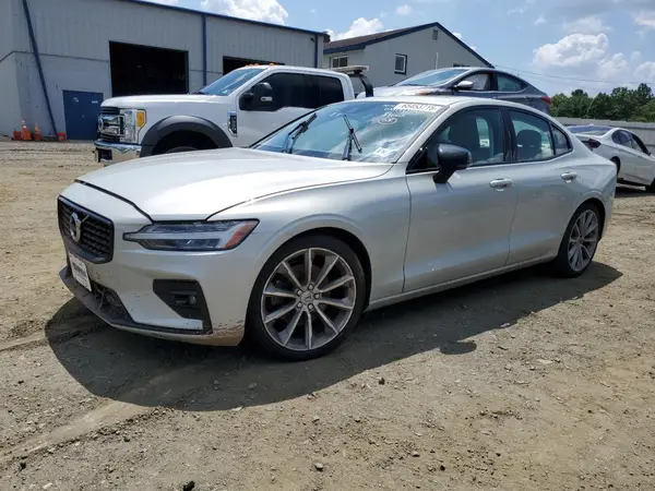7JR102TZ1MG112928 2021 VOLVO S60 - Image 1