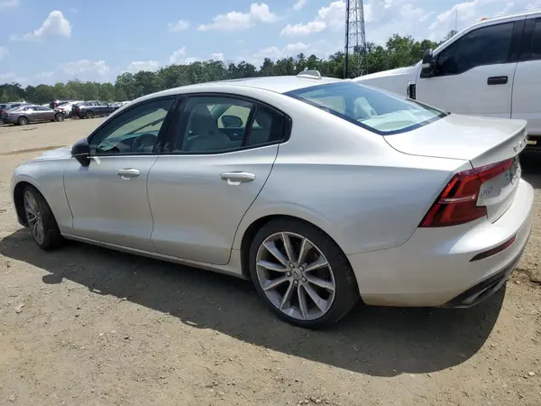7JR102TZ1MG112928 2021 VOLVO S60 - Image 2