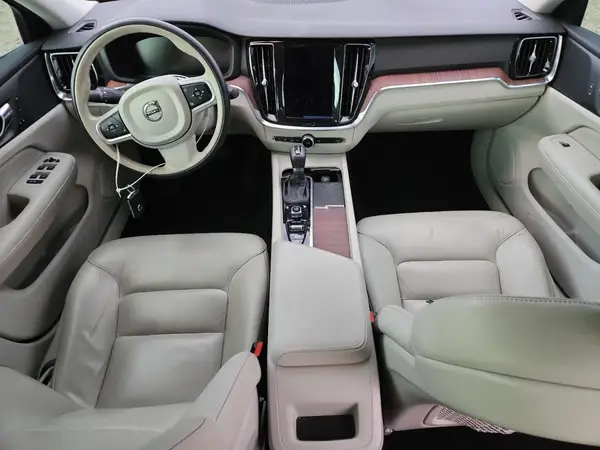 7JR102TZ2MG113389 2021 VOLVO S60 - Image 8