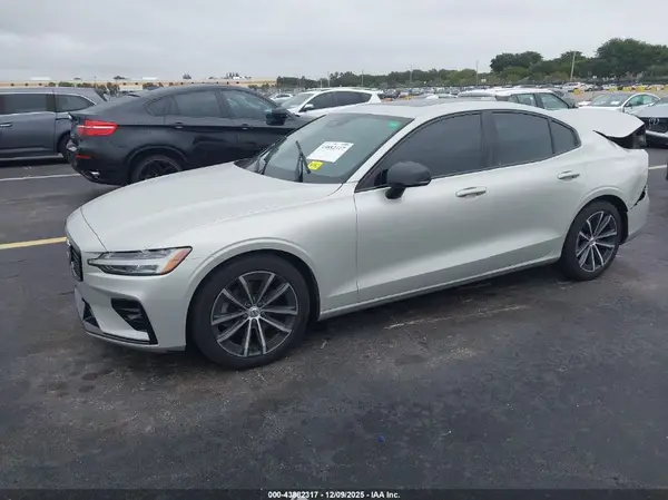7JR102TZ5MG112477 2021 VOLVO S60 - Image 2