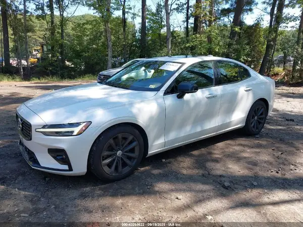 7JR102TZ7MG118085 2021 VOLVO S60 - Image 2