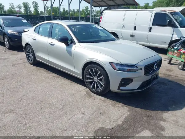 7JR102TZ9MG109307 2021 VOLVO S60 - Image 1