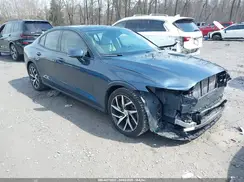 7JRA22TK0KG011731 2019 VOLVO S60