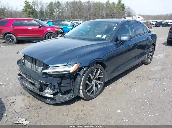 7JRA22TK0KG011731 2019 VOLVO S60 - Image 2