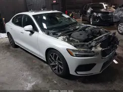 7JRA22TK0KG017352 2019 VOLVO S60