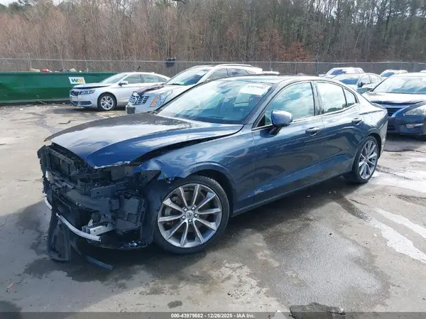 7JRA22TK0KG017819 2019 VOLVO S60 - Image 2