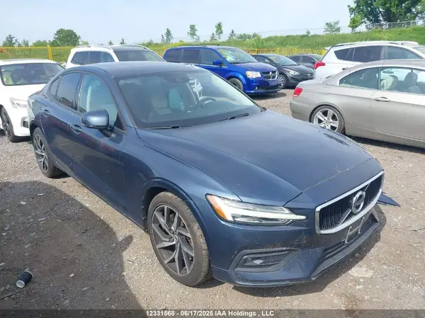 7JRA22TK1KG002309 2019 VOLVO S60 - Image 1