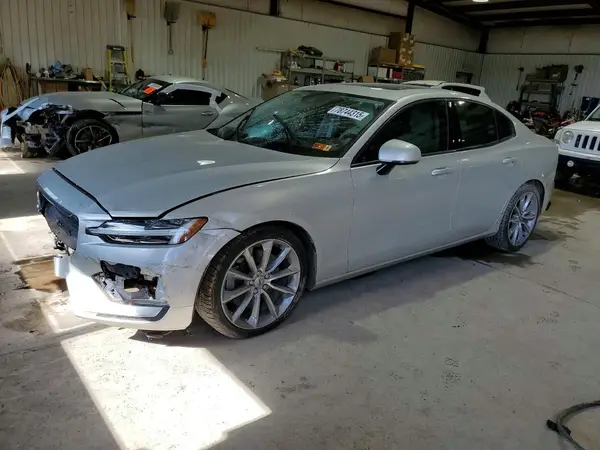 7JRA22TK1KG003556 2019 VOLVO S60 - Image 1