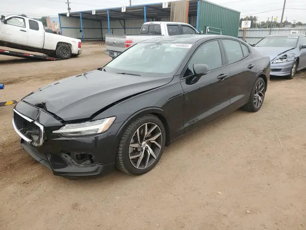 7JRA22TK1KG009955 2019 VOLVO S60 - Image 1