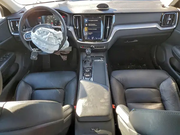 7JRA22TK2KG016400 2019 VOLVO S60 - Image 8