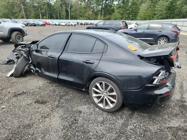 7JRA22TK2LG041668 2020 VOLVO S60 - Image 2