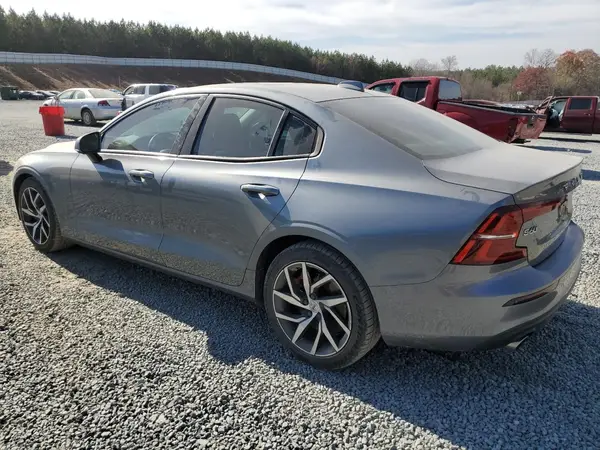 7JRA22TK2LG048426 2020 VOLVO S60 - Image 2