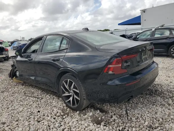 7JRA22TK2LG063928 2020 VOLVO S60 - Image 2