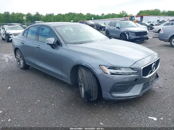 7JRA22TK2LG065825 2020 VOLVO S60 - Image 1