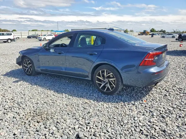 7JRA22TK3KG003400 2019 VOLVO S60 - Image 2