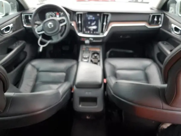 7JRA22TK3KG013053 2019 VOLVO S60 - Image 8