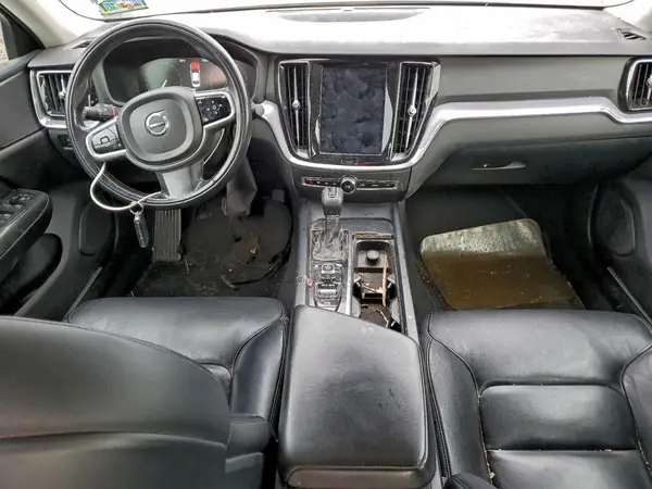 7JRA22TK3LG036074 2020 VOLVO S60 - Image 8