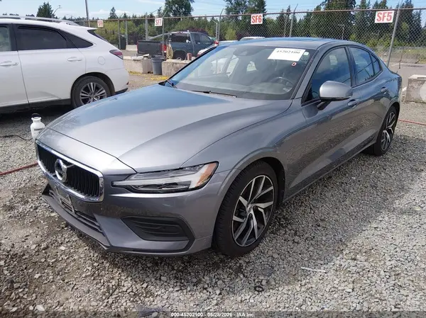7JRA22TK3LG037824 2020 VOLVO S60 - Image 2