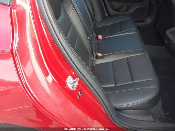 7JRA22TK4KG015054 2019 VOLVO S60 - Image 8