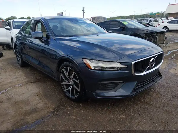 7JRA22TK4KG015734 2019 VOLVO S60 - Image 1