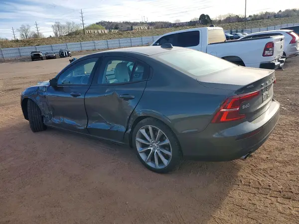 7JRA22TK4LG032017 2020 VOLVO S60 - Image 2