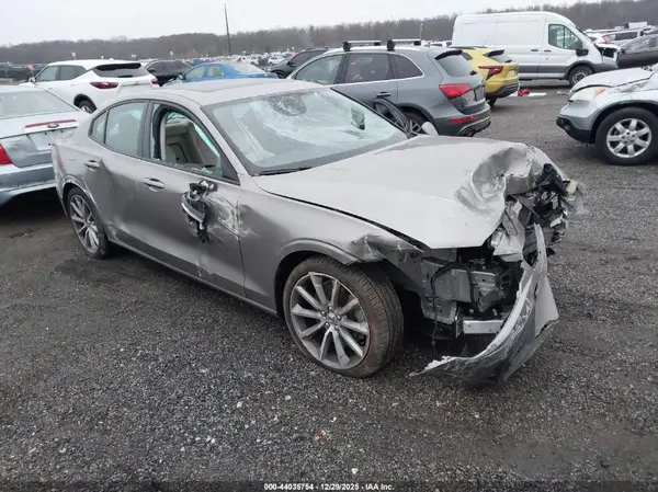 7JRA22TK4LG042174 2020 VOLVO S60 - Image 1