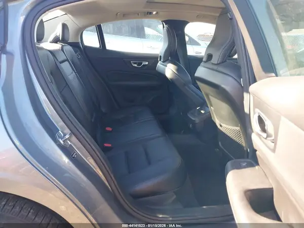 7JRA22TK4LG071867 2020 VOLVO S60 - Image 8