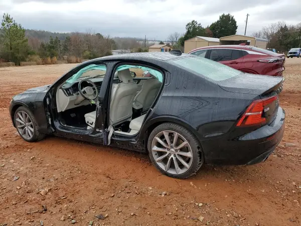 7JRA22TK5KG001244 2019 VOLVO S60 - Image 2