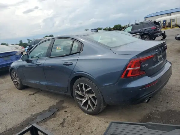 7JRA22TK5KG003382 2019 VOLVO S60 - Image 2