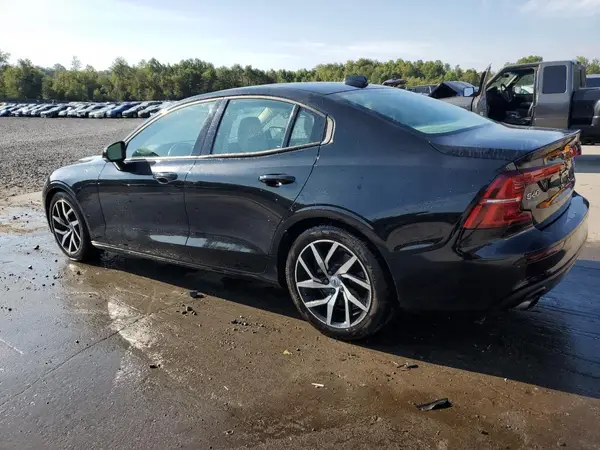 7JRA22TK5KG004726 2019 VOLVO S60 - Image 2
