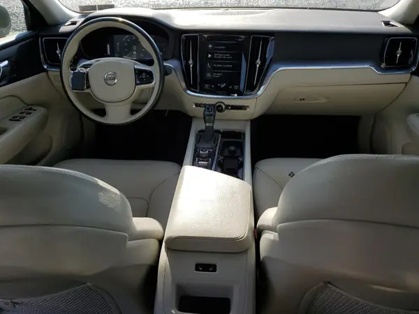 7JRA22TK5KG004726 2019 VOLVO S60 - Image 8
