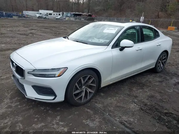 7JRA22TK5KG017976 2019 VOLVO S60 - Image 2