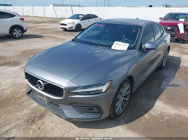 7JRA22TK5LG067990 2020 VOLVO S60 - Image 2
