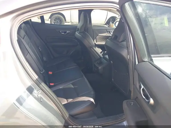 7JRA22TK5LG067990 2020 VOLVO S60 - Image 8