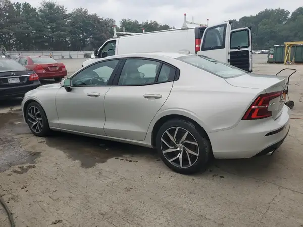 7JRA22TK5LG072669 2020 VOLVO S60 - Image 2
