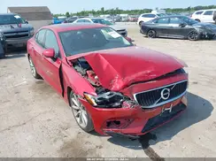 7JRA22TK6LG041981 2020 VOLVO S60