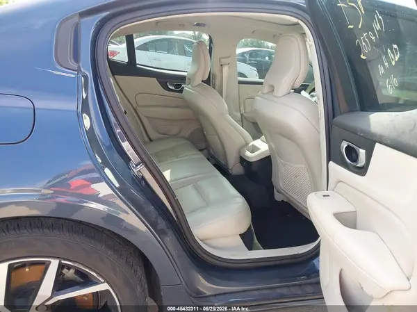 7JRA22TK6LG045691 2020 VOLVO S60 - Image 8