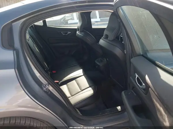 7JRA22TK6LG067061 2020 VOLVO S60 - Image 8